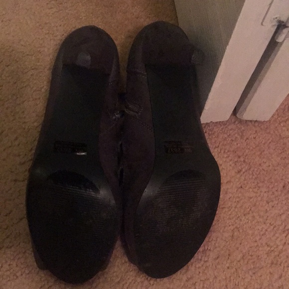 Heels - Picture 5 of 5